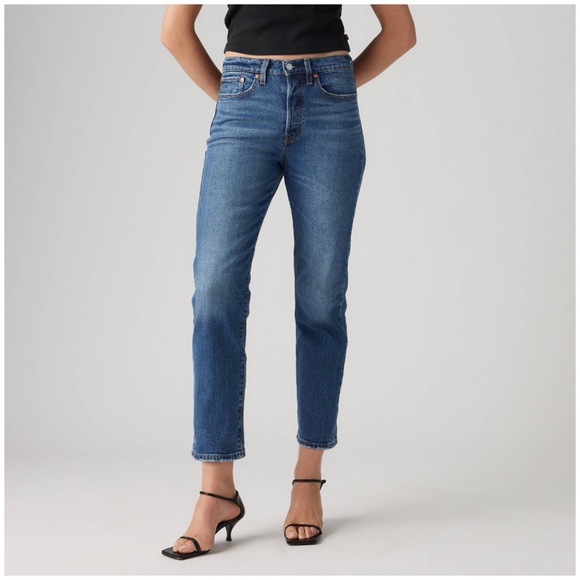 Levis Wedgie Straight Fit Women’s Jeans Unstoppable Wear Color Size 23x28 - Picture 1 of 11